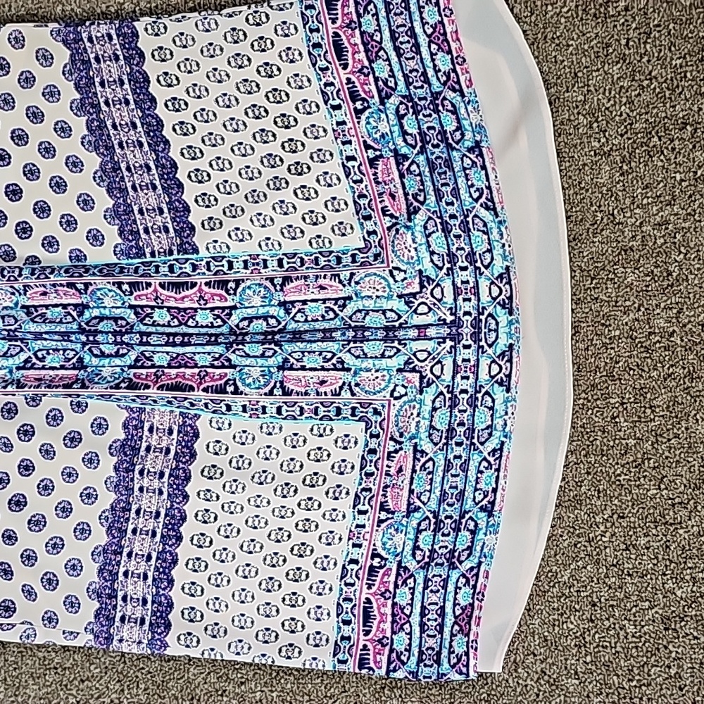 Top - Picture 7 of 15